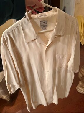 Luau Men's Short-Sleeve Button-Down Shirt in Cream